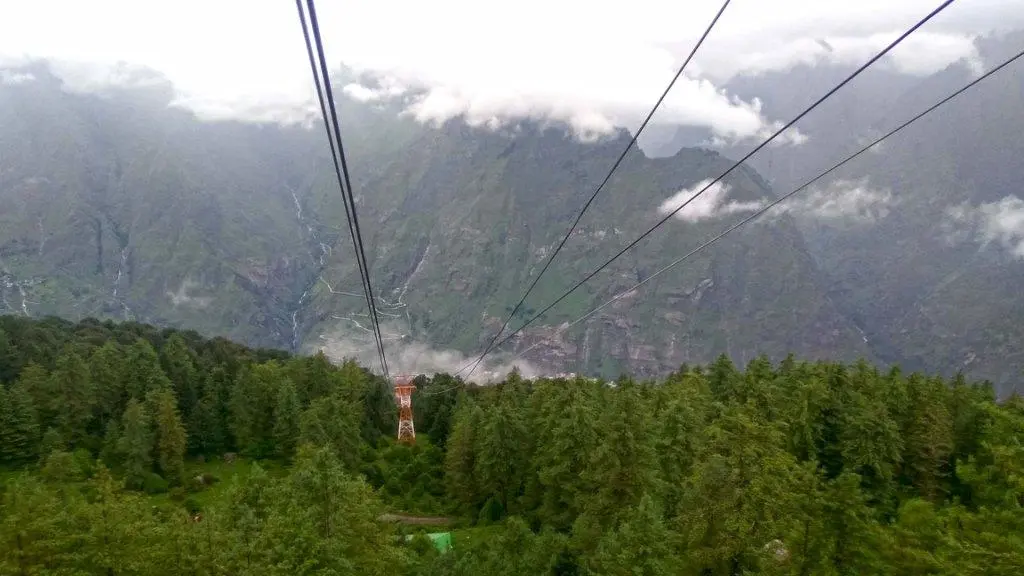 valley-of-flowers-uttarakhand