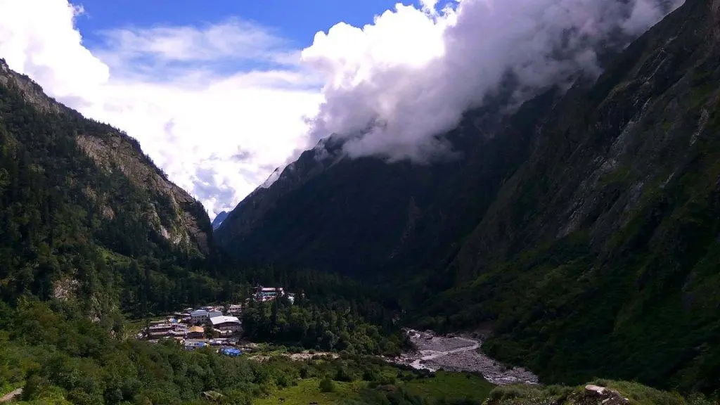valley-of-flowers-uttarakhand